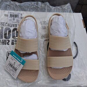 REEF WATER VISTA Vintage Oasis Womens 5, 6, 9, 11 CJ2702 New in Bag